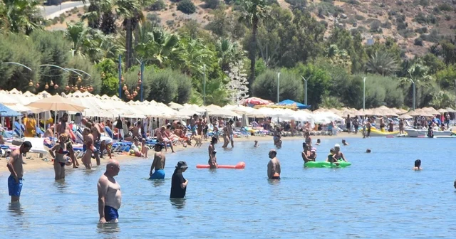 Ege Denizi nde deniz suyu sıcaklığı arttı: Yüzme sezonu 11 gün uzadı Muğla Haberleri