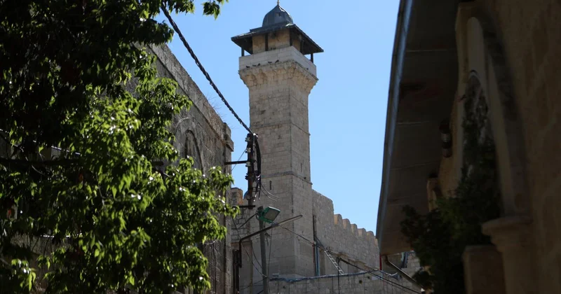 İşgalci İsrail, El Halil deki Harem i İbrahim Camii ni iki gün süreyle kapattı