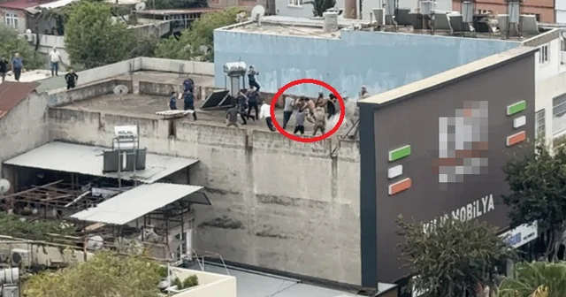 Polise bıçakla saldıran uyuşturucu bağımlısı, bacağından vurularak etkisiz hale getirildi (2) Adana Haberleri