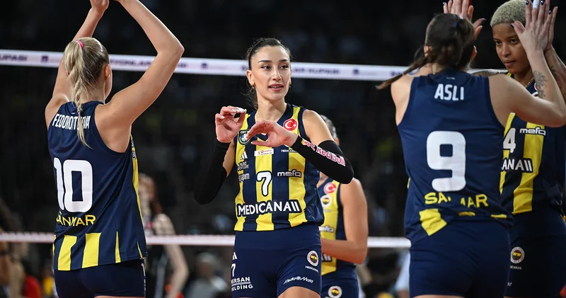 Hande Baladın: Sezona kupayla başladık umarım sezonu yine kupayla tamamlarız