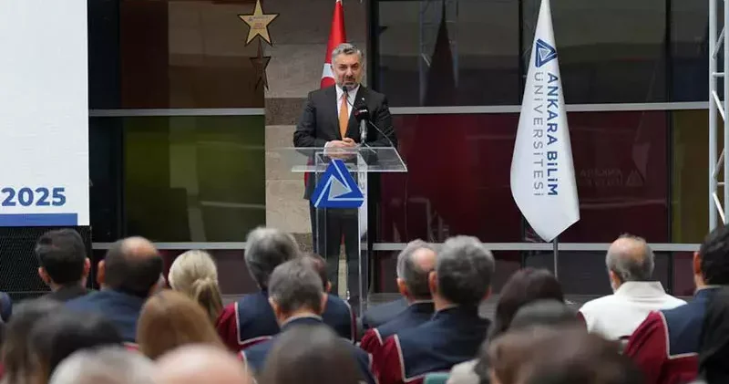 RTÜK Başkanı Şahin, Ankara Bilim Üniversitesi nde akademik yıl açılış dersi verdi