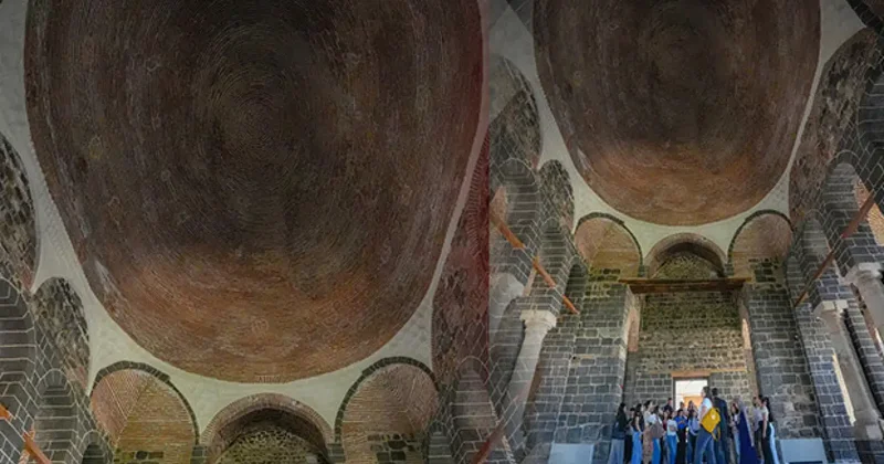 Diyarbakır da parmak izi kubbeli kiliseye ziyaretçi akını
