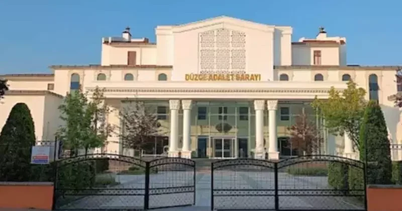 Düzce ve Kütahya da usulsüz reçete operasyonu; 1 i doktor, 12 gözaltı