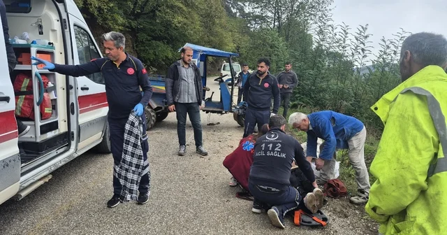 Düzce de devrilen tarım aracındaki 2 kişi yaralandı Düzce Haberleri