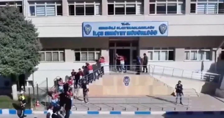 971 kişiyi dolandırdığı tespit edilen 271 şüpheli yakalandı