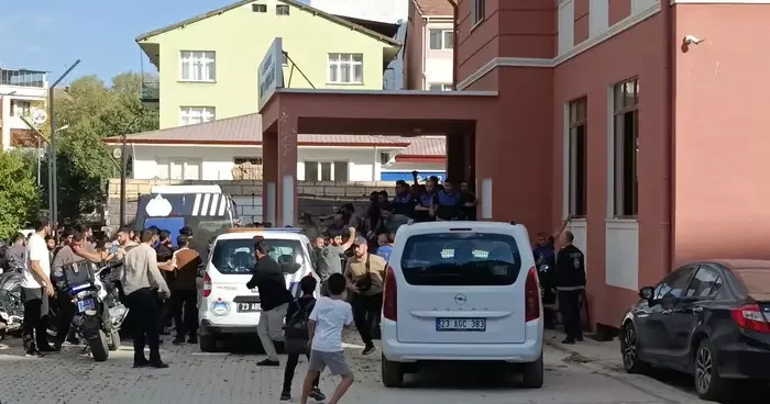 Elazığ da Furkan Hareketi üyeleri Zabıta Müdürlüğünü bastı