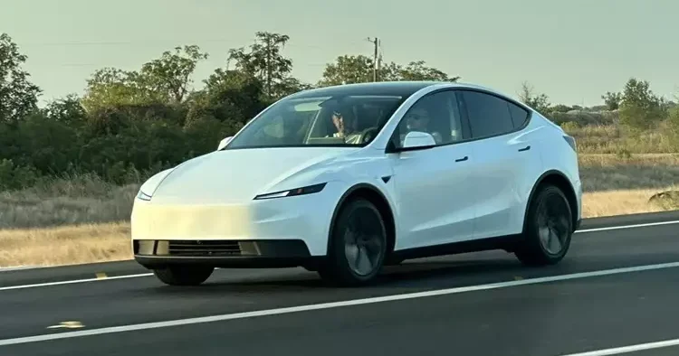 Ucuz Tesla geliyor! İşte fiyatı...