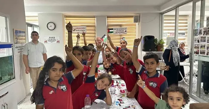 Gazipaşa’da Filistinli çocuklar için resim etkinliği düzenlendi