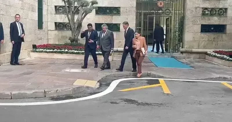 Kurtulmuş, Terörsüz Türkiye komisyonu üyesi grup başkanvekillerini kabul etti
