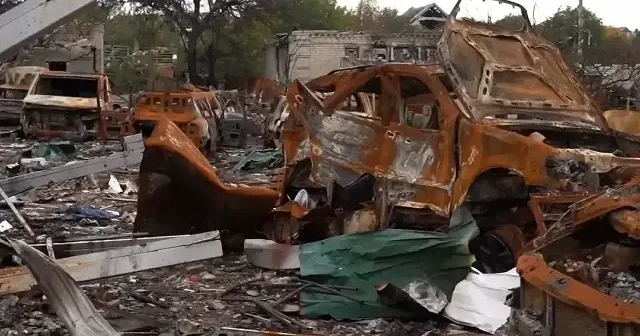 Rusya’dan Donetsk’e hava saldırısı: Yerleşim yerleri yerle bir oldu VİDEO İZLE