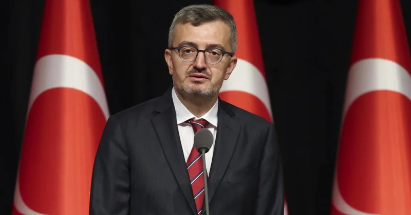 Burhanettin Duran: Dezenformasyona en fazla muhatap olan ülkelerden birisiyiz