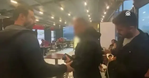 Düzenlediği sahte evraklarla müvekkillerini dolandıran şüpheli avukat tutuklandı.