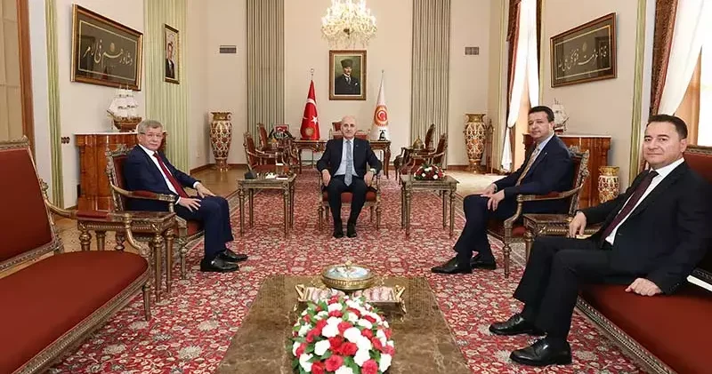 Kurtulmuş; Arıkan, Babacan ve Davutoğlu nu kabul etti