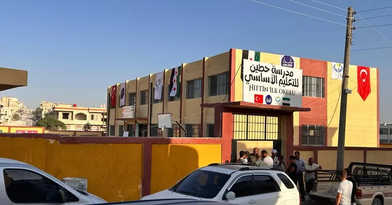 Türkiye, Suriye’de Esed’in hapishaneye çevirdiği binayı yeniden eğitime kazandırdı