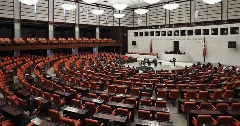 Sumud önergesi AKP MHP oylarıyla reddedildi
