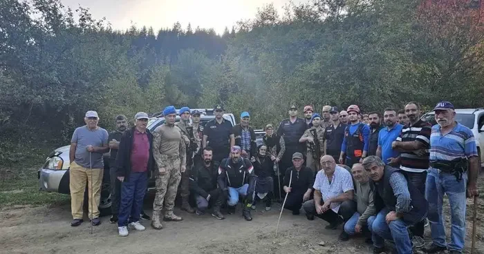 Artvin’de kaybolan Alzheimer hastası yaşlı kadın bulundu