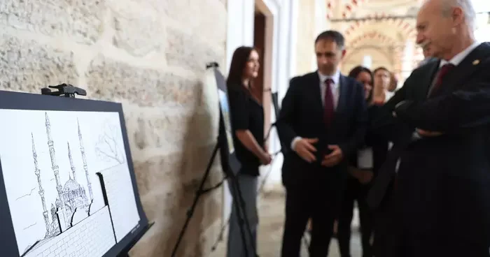 Edirne de tarihi külliyede eskiz sergisi açıldı