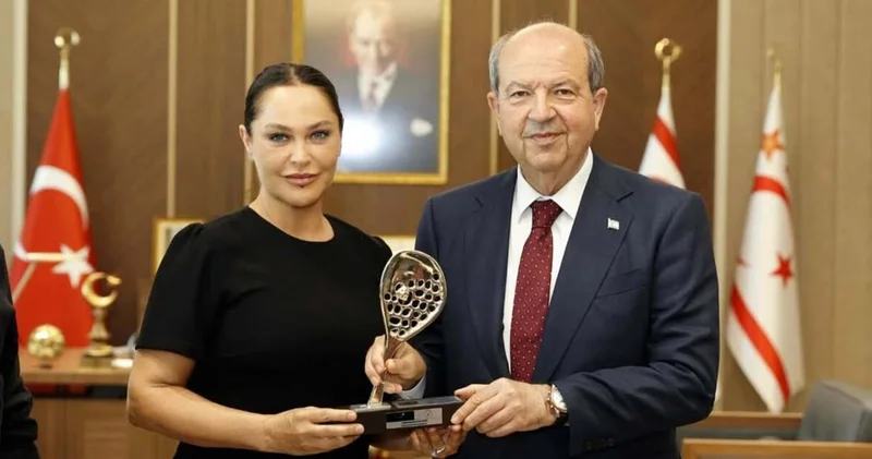 Hülya Avşar, KKTC Cumhurbaşkanı ile bir araya geldi Magazin haberleri