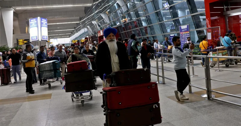 Hindistan, ülkedeki 24 havalimanının kapalı kalma süresini 15 Mayıs a kadar uzattı