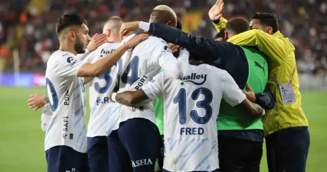 Başakşehir Fenerbahçe Canlı skor Canlı sonuç Futbol Haberleri