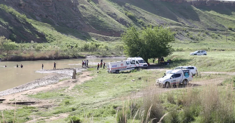 Siirt te Kezer Çayı na giren 14 yaşındaki çocuk kayboldu