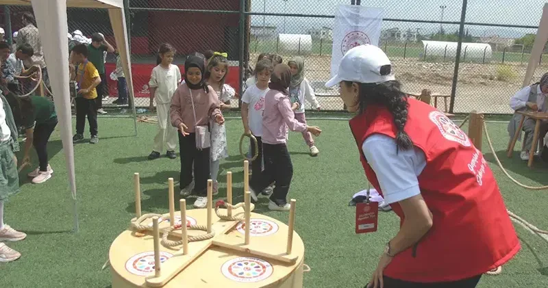 Gaziantep’te depremzede çocuklara etkinlik