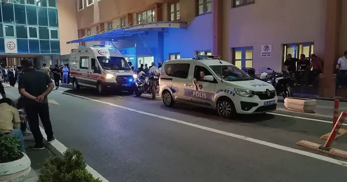 Batman’da iki motosiklet kafa kafaya çarpıştı: 3 ağır yaralı