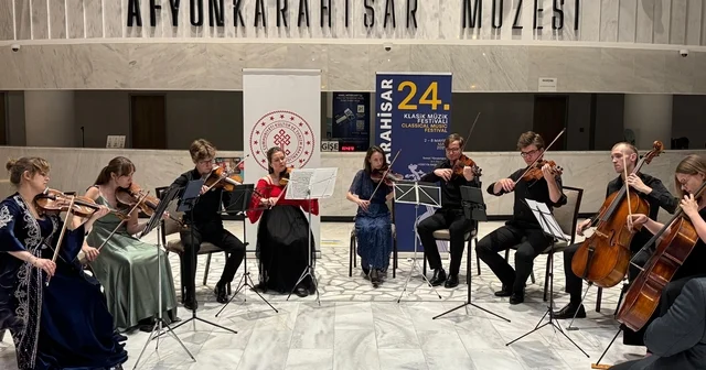 24. Afyonkarahisar Klasik Müzik Festivali nde Prag oda müziği topluluğu sahne aldı Afyonkarahisar Haberleri