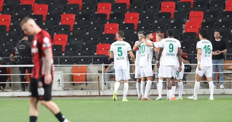 Alanyaspor dan hayati 3 puan! Küme düşme hattı cadı kazanına döndü