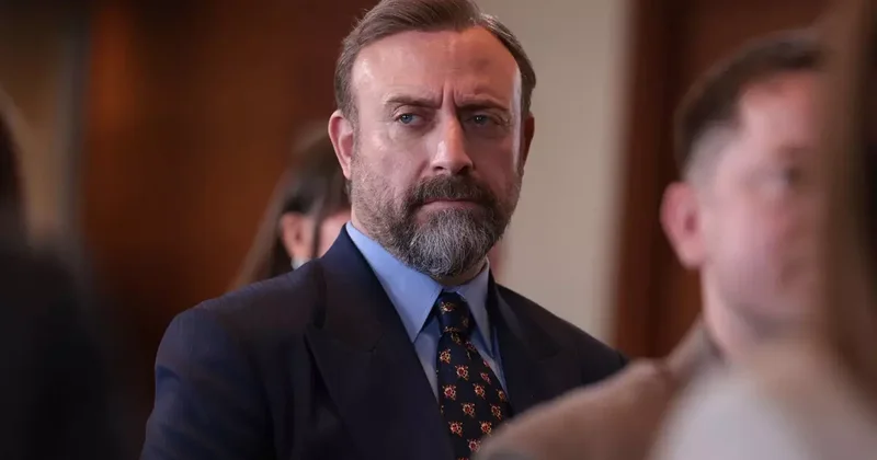 Halit Ergenç ve Rıza Kocaoğlu mahkemede aylık gelirini açıkladı
