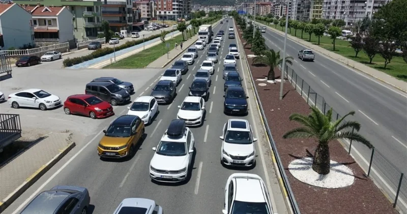 Edremit Körfezi nde bayram tatilinden dönenler yoğunluk oluşturdu Sözcü Gazetesi