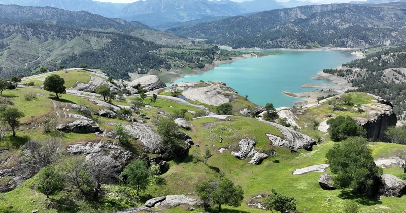 Kahramanmaraş taki Güredil Kalesi büyülüyor
