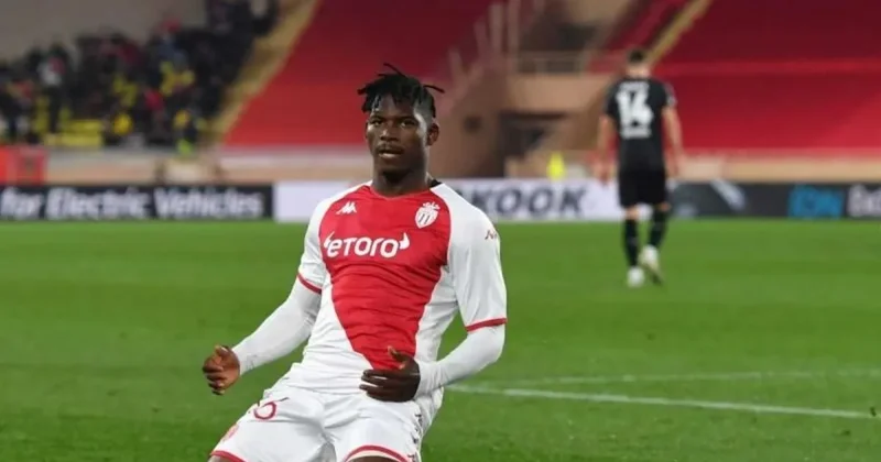 Beşiktaş ta Embolo için ikna turları!
