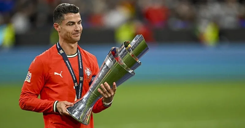 Cristiano Ronaldo yeni adresini duyurdu!