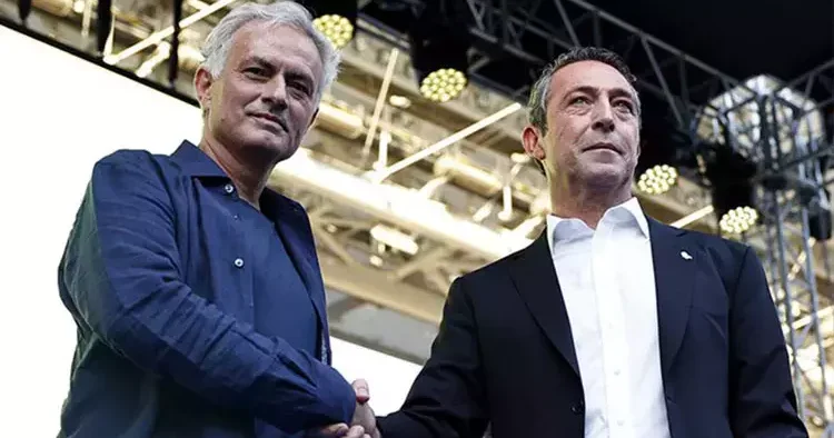 Mourinho nun değil Fenerbahçe nin geleceği konuşuldu!