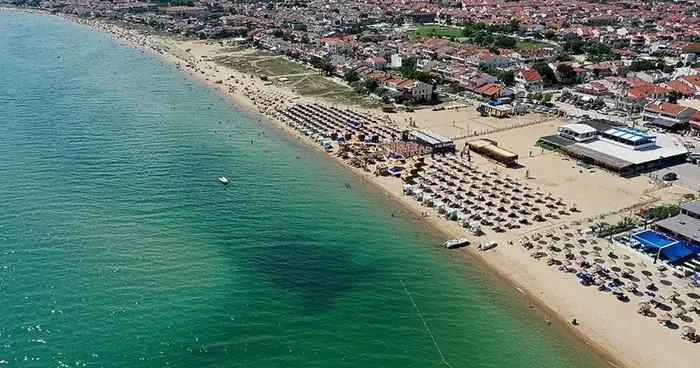 Saros Körfezi sahillerine Kurban Bayramı nda tatilci akını
