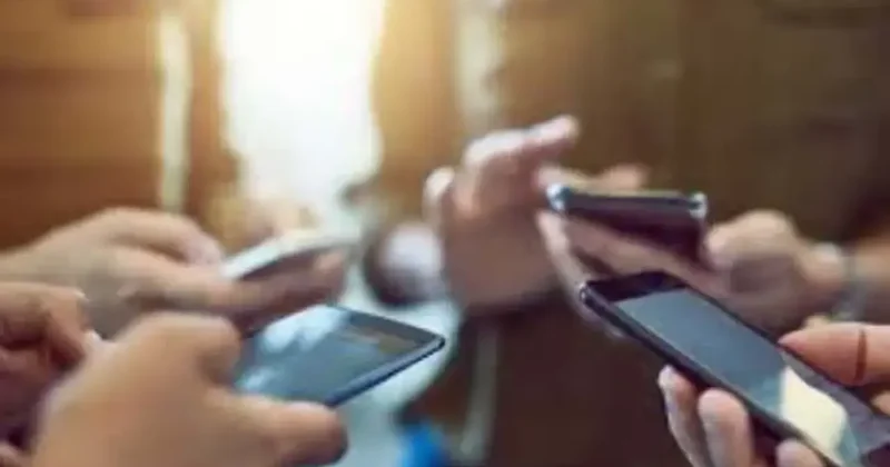 Telefonunuzdan hemen silin! İşte haberiniz olmadan kartınızdan para çeken o uygulamalar