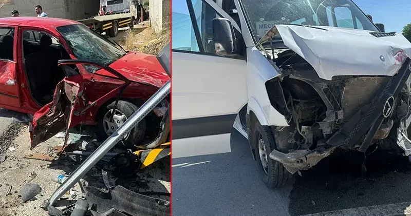 Çorum da otomobil ile yolcu minibüsü çarpıştı: 8 yaralı