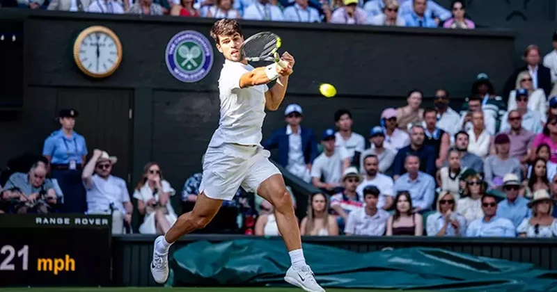 Defending champion Alcaraz cruises into third straight Wimbledon semi final