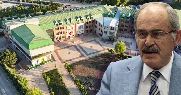 Eskişehir in CHP li eski belediye başkanı Yılmaz Büyükerşen in vakfına kayyum atandı