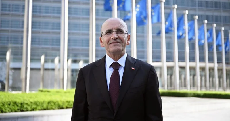 Bakan Şimşek, Londra da: Türk lirasındaki oynaklık ciddi biçimde azaldı, Türkiye nin büyüme potansiyeli yüksek