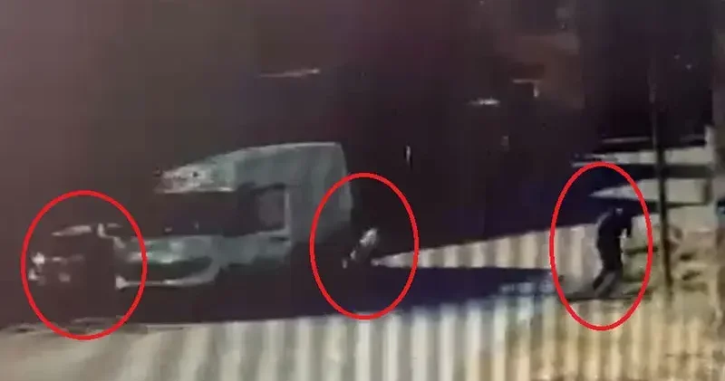Kayseri’de iki grup arasındaki bıçaklı kavga kamerada: 4 yaralı
