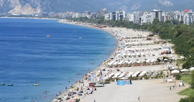 Sıcaklık arttı, zehirli türler Akdeniz e doldu! Tatilciler risk altında