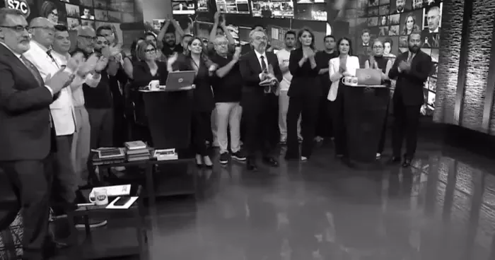 Sözcü TV 10 gün süreyle kapatıldı! Son dakikalarda siyah beyaz yayın yaptılar