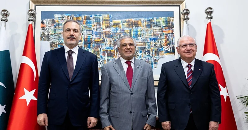 Bakan Fidan ve Bakan Güler, Pakistan Dışişleri Bakanı Ishaq Dar ile görüştü