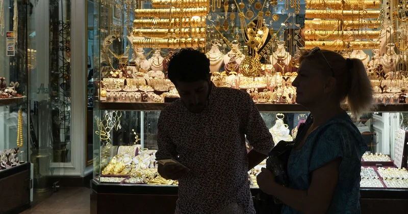 Altın fiyatları birden fırladı! Gramda 4 bin 500 lira için tarih verildi