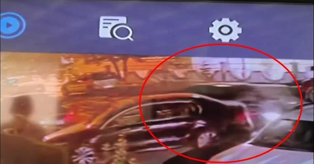 Otomobiliyle park halindeki araca çarptıktan sonra kaçtı; o anlar kamerada Elazığ Haberleri
