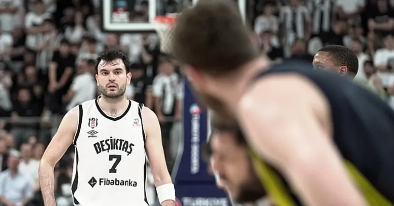 Beşiktaş tan basketbolda dört imza!