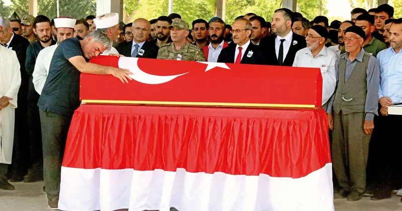 Vatan size minnettar... Şehitlerimizi yüreğimize gömdük