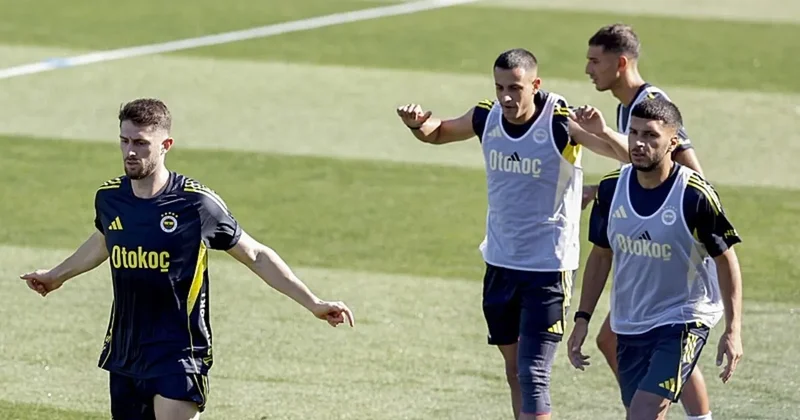Fenerbahçe, günün ilk antrenmanını yaptı